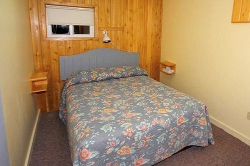 Spectacle Lake Lodge Банкрофт Екстериор снимка
